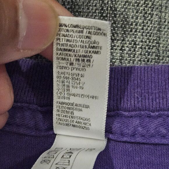 Taylor Swift Wonderstruck Fragrance Shirt Womens Large Purple Casual Y2K - Picture 8 of 9